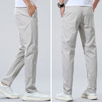 Calça Chino em Sarja Masculina - Linha Essencial