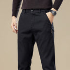 Calça Chino em Sarja Masculina - Linha Urbana