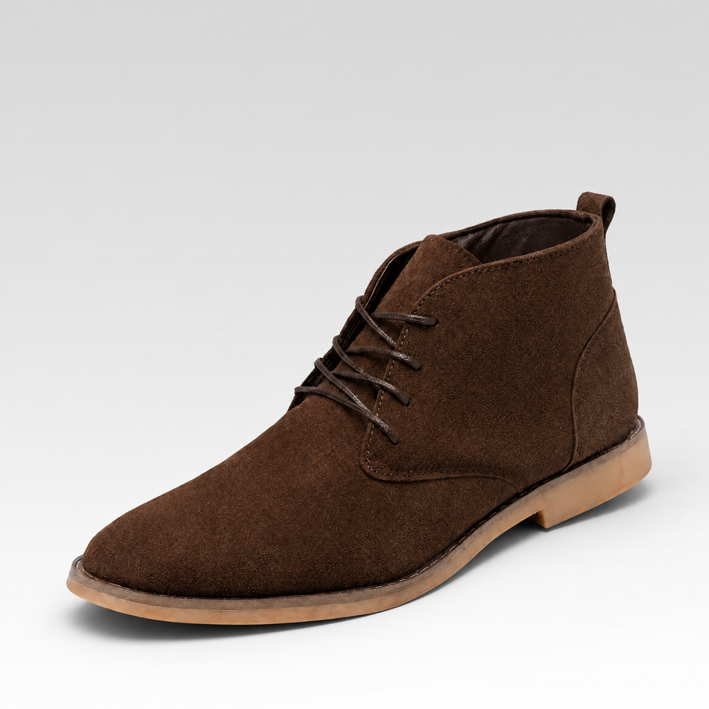 Bota Masculina de Camurça - Bolzano — fundo cinza Rivello