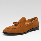Mocassim Masculino de Camurça - Positano — fundo cinza Rivello