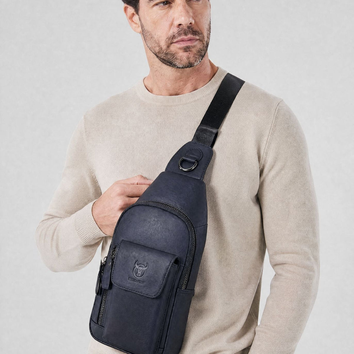 Shoulder Bag Masculina em Couro - Salerno - foto 3