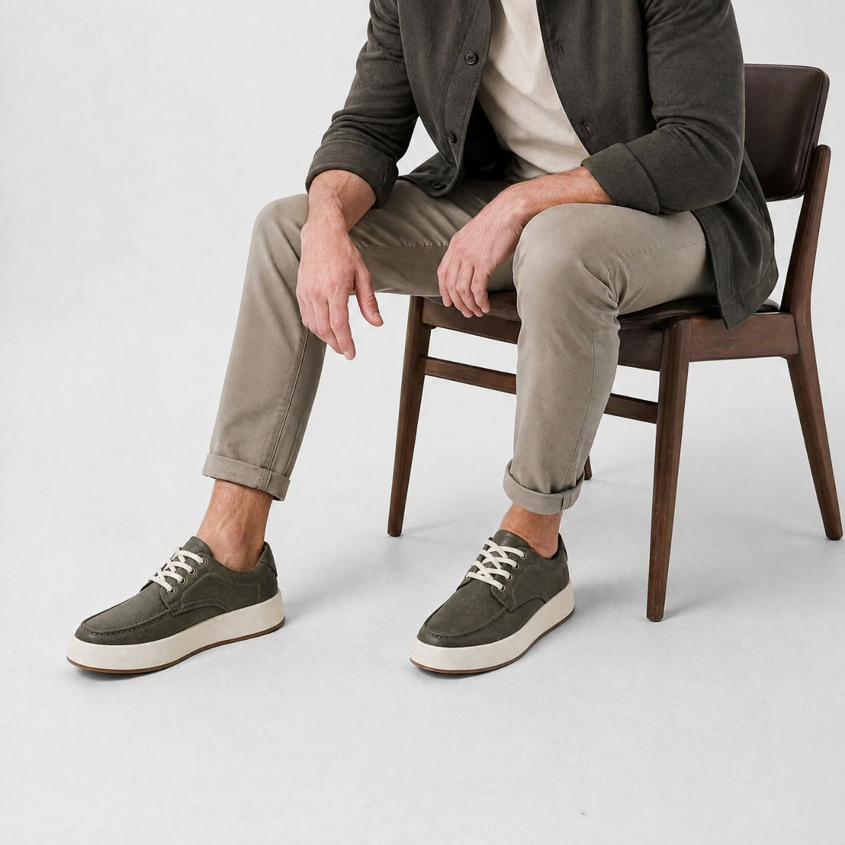 Tênis Casual Masculino de Couro - Modena - foto 5